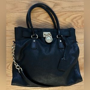 Michael Kors Hamilton Bag - black with gold hardware